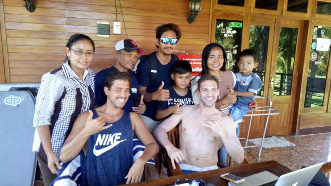 Готель Arrys Watukarung Surfcamp Kalak Екстер'єр фото