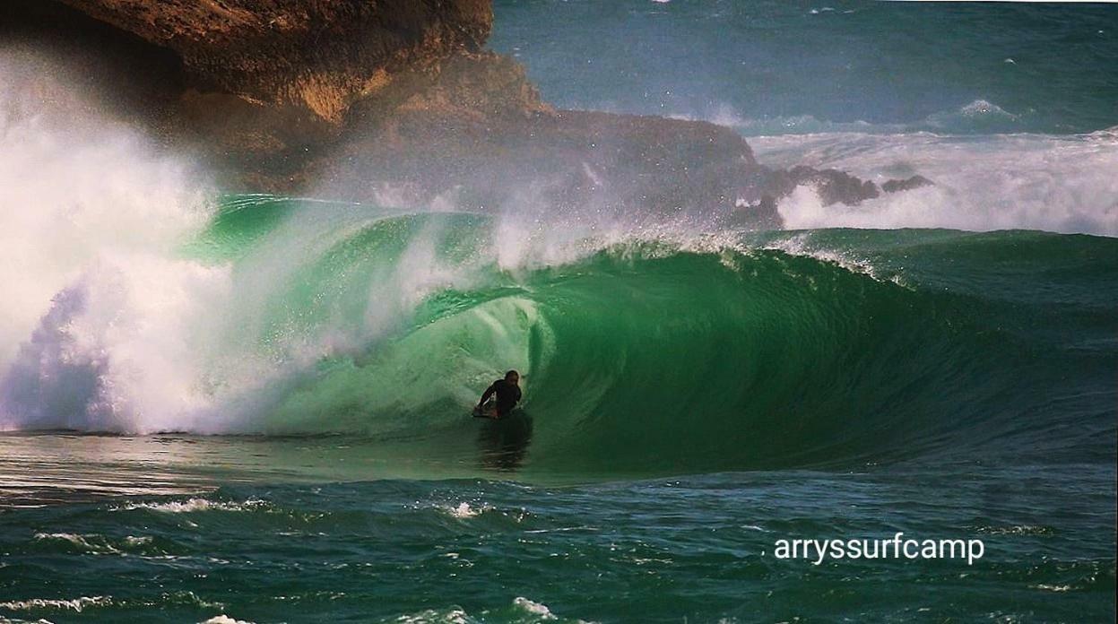 Готель Arrys Watukarung Surfcamp Kalak Екстер'єр фото