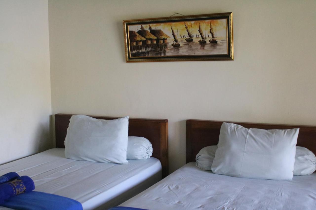 Готель Arrys Watukarung Surfcamp Kalak Екстер'єр фото